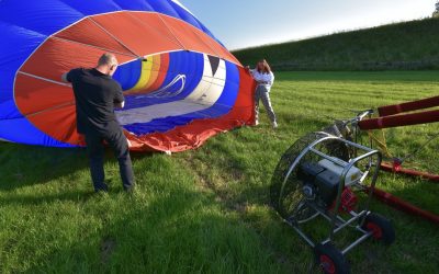 Barry & Tracy’s evening balloon flight from Settle to Winterburn